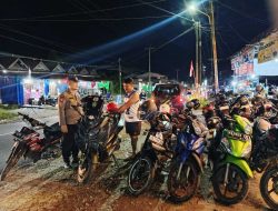 Polsek Ngabang Patroli Malam, Cafe dan UMKM Jadi Sasaran Sambang Kamtibmas