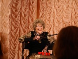 Alla Bayanova: Suara Romansa yang Menembus Batas Zaman