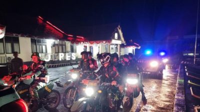 Patroli Gabungan TNI-Polri Jaga Kondusifitas Malam di Kota Ngabang