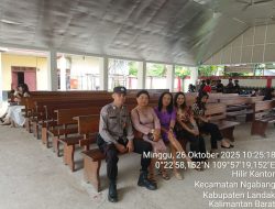 Polsek Ngabang Jaga Kedamaian Ibadah Minggu, Jemaat Disambut dengan Senyum Ramah